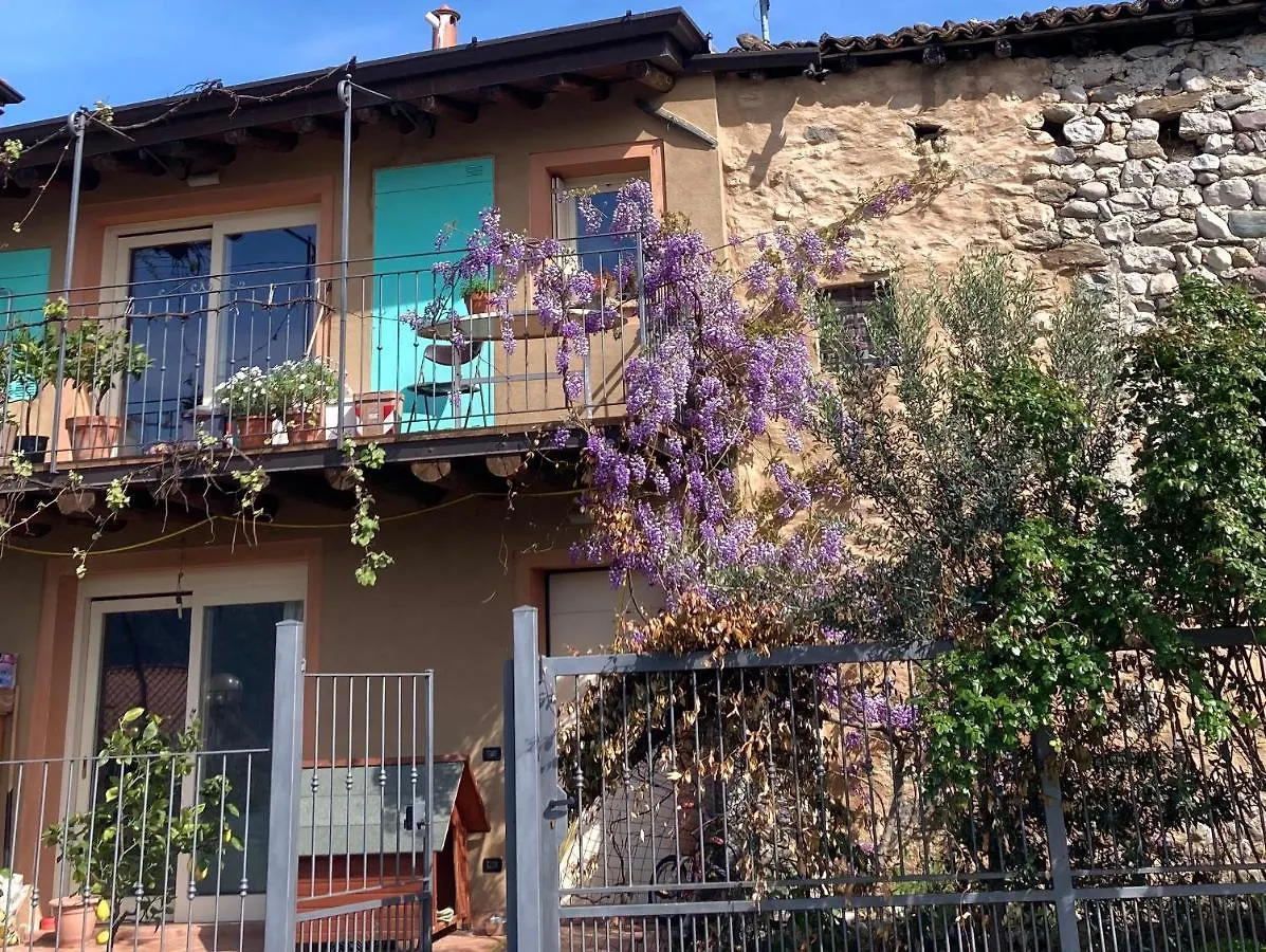 فيلا Island Sunset House سولتسانو 0*,  إيطاليا